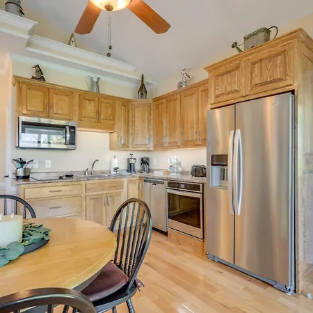 Lake-View Condo With Covered Deck In Hiawassee! Exterior photo
